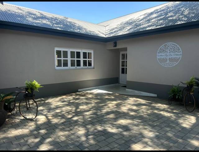 5 BEDROOM HOUSE FOR SALE IN ELDORAIGNE